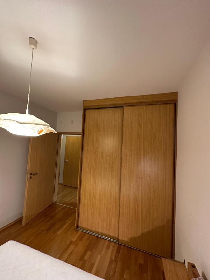 Central Apartment With Balcony Budapesta Exterior foto