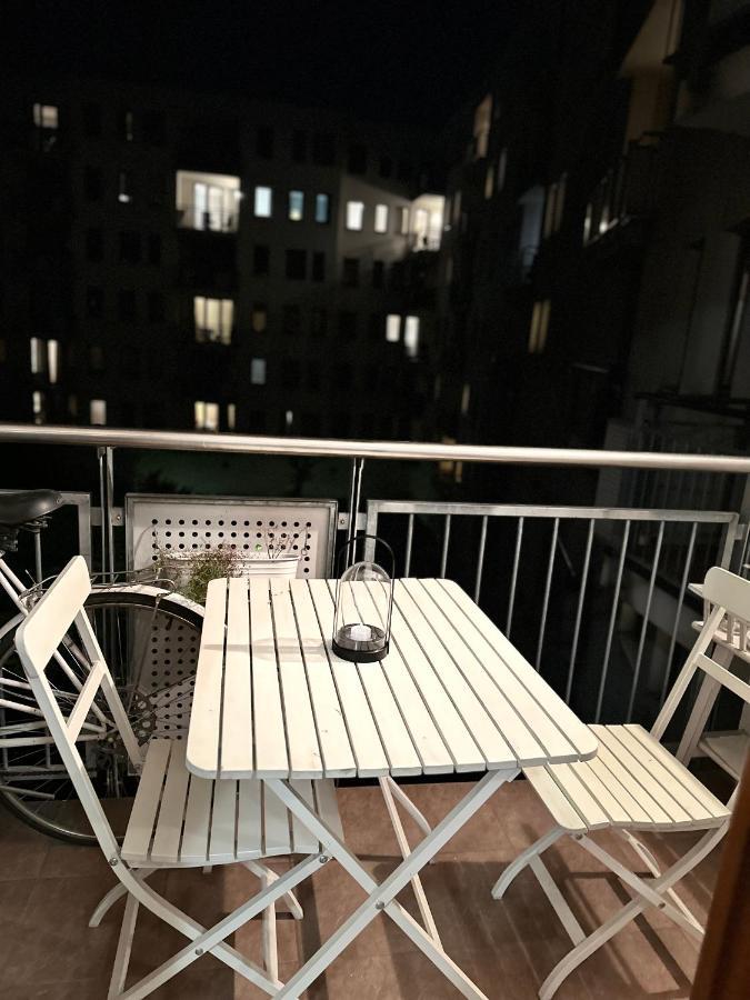 Central Apartment With Balcony Budapesta Exterior foto
