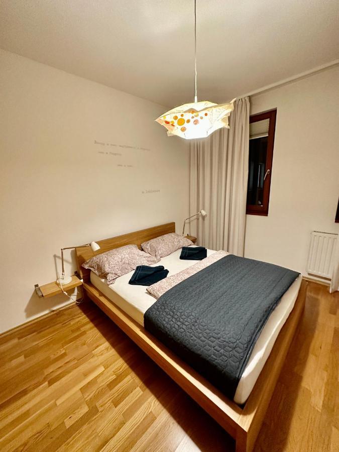 Central Apartment With Balcony Budapesta Exterior foto