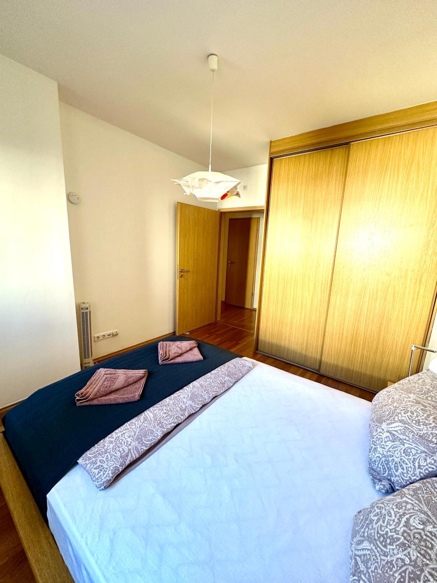 Central Apartment With Balcony Budapesta Exterior foto