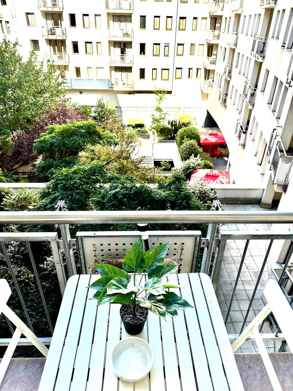 Central Apartment With Balcony Budapesta Exterior foto